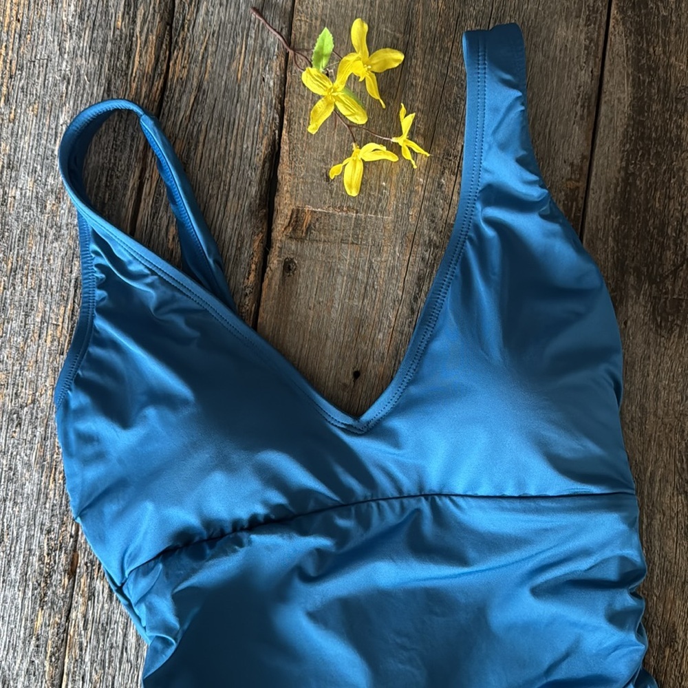 Jantzen One-Piece V-Neck Swimsuit NWOT Size 10 Moroccan Blue - Picture 9 of 12